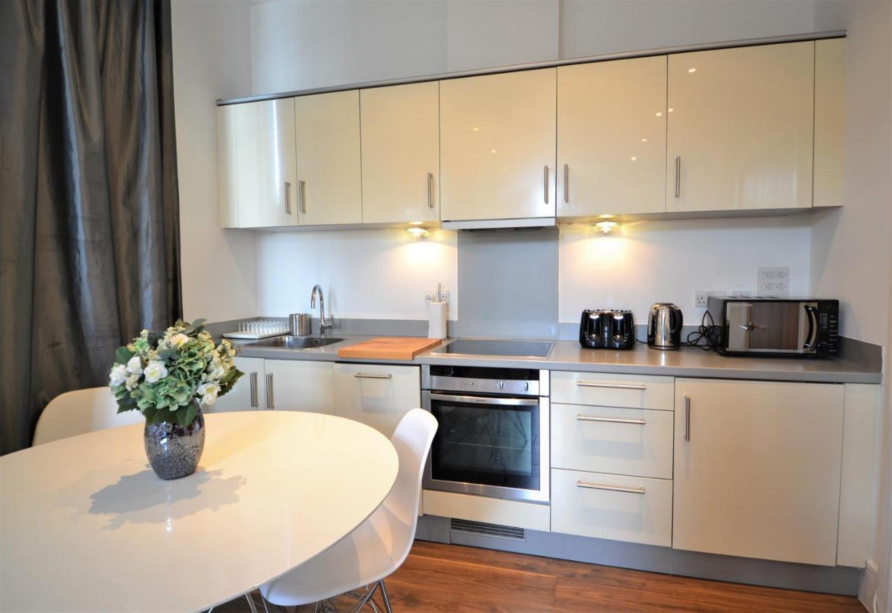 One Bedroom In Bayswater Londen